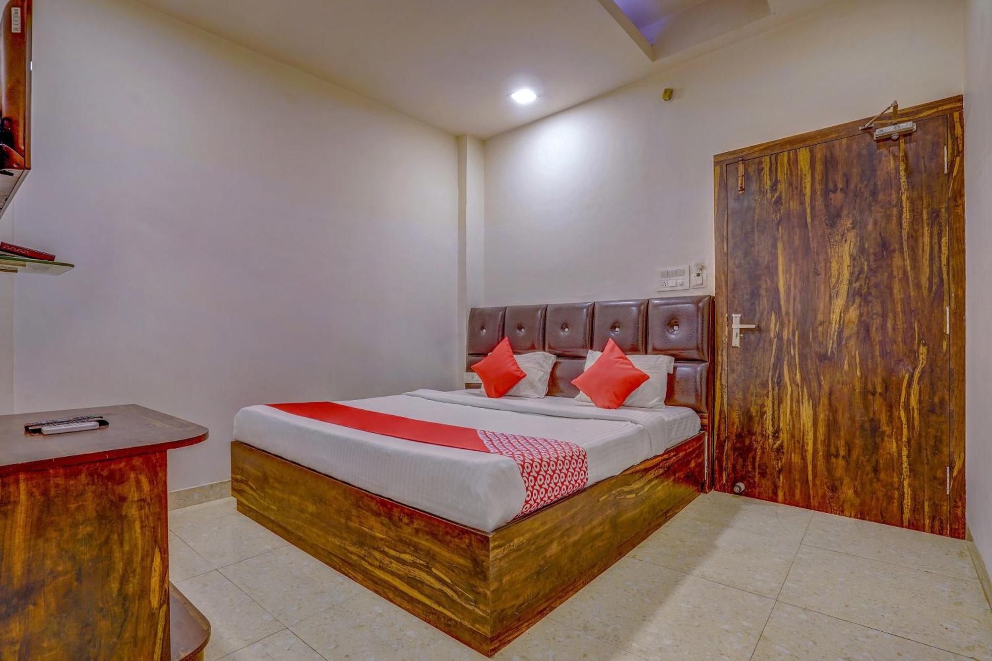 Super Hotel O Traveller Inn Lucknow Exterior photo