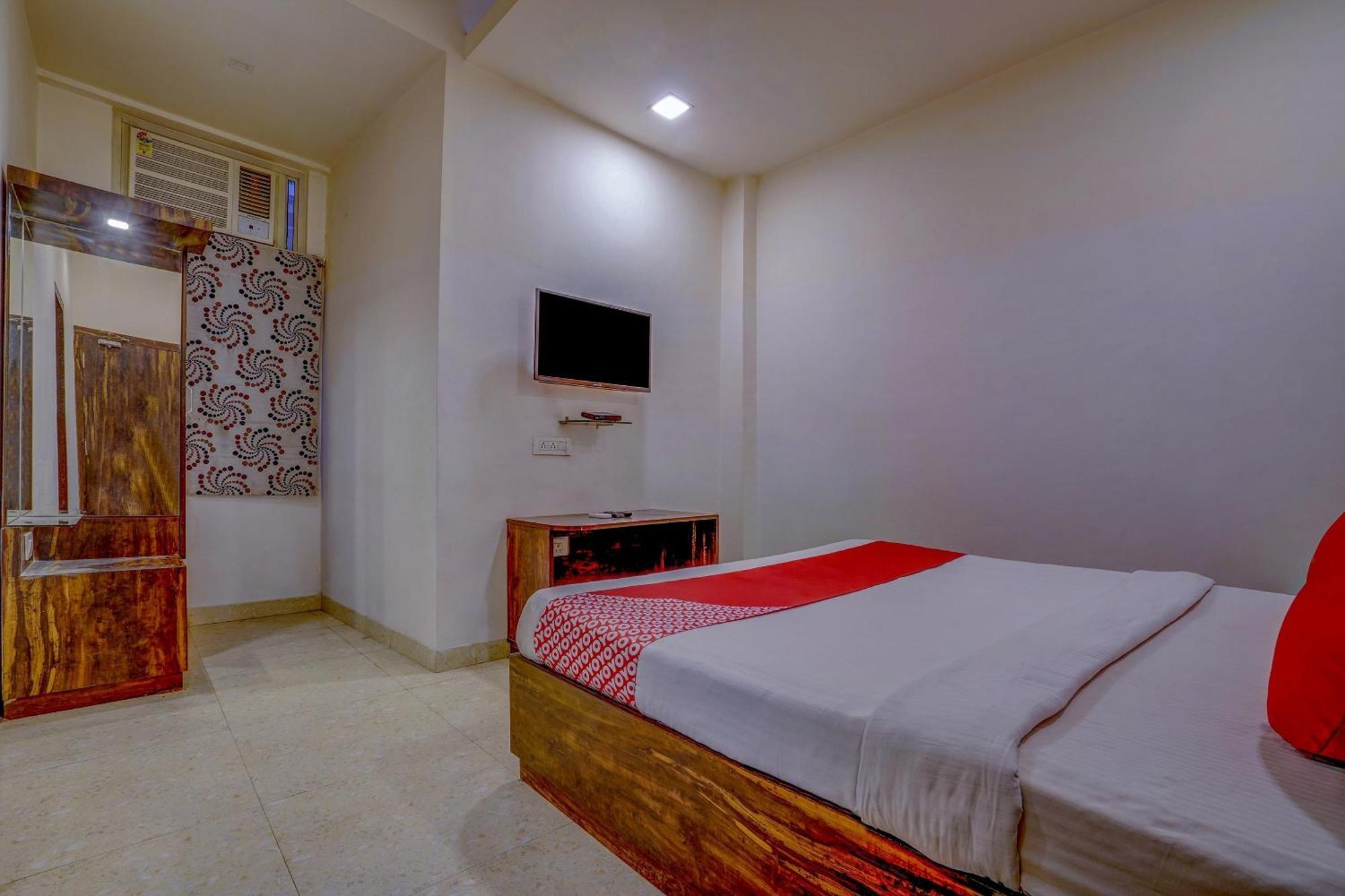 Super Hotel O Traveller Inn Lucknow Exterior photo