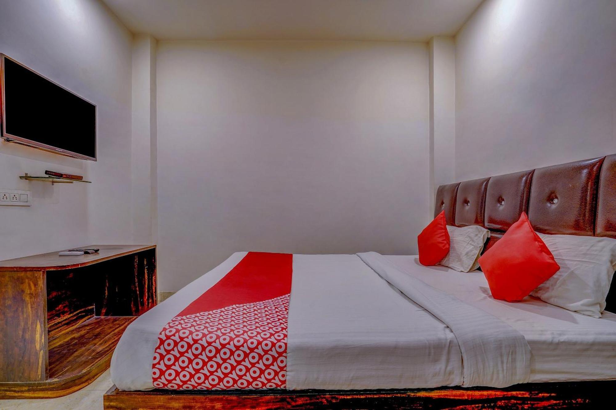 Super Hotel O Traveller Inn Lucknow Exterior photo